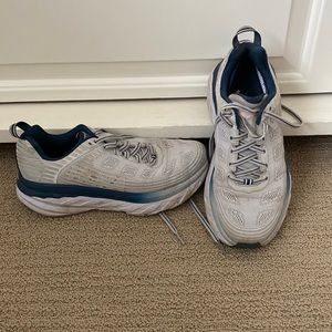 Hoka One Women’s Bondi 6 Running Shoe, Size 8